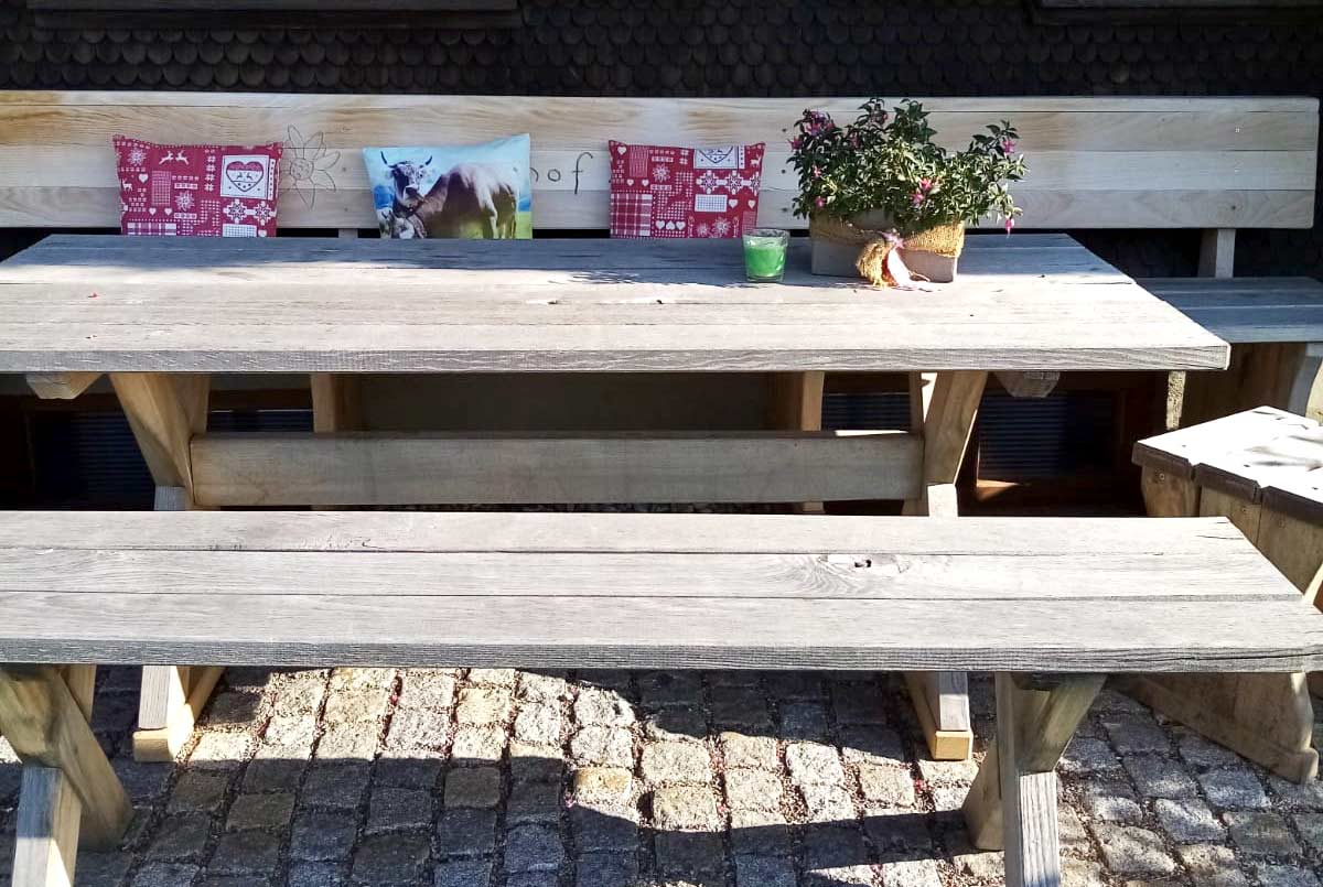Gemütliche Sitzecke auf der Terrasse